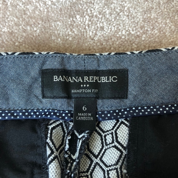 Banana Republic Hampton Fit Shorts - Picture 5 of 7